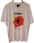 T-shirt former